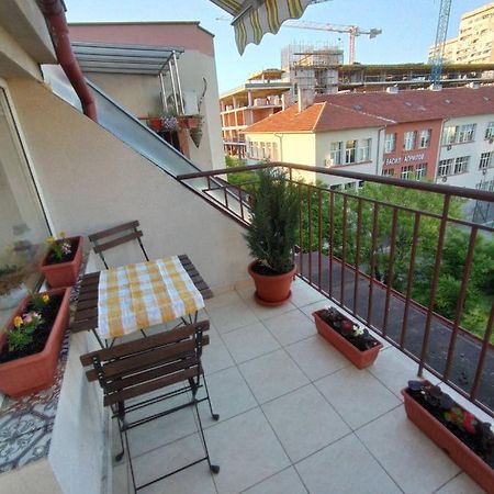 Studio San Stefano Burgas Luaran gambar